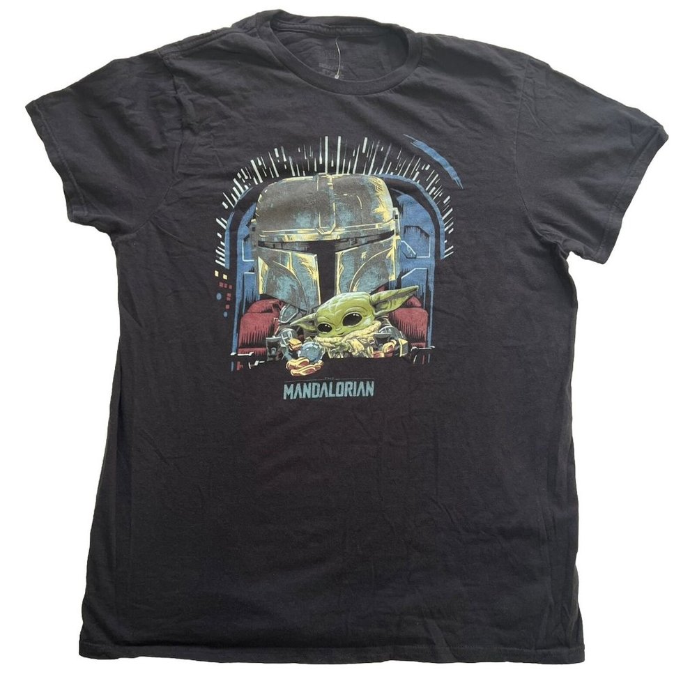 Funko Pop The Mandalorian T-shirt BABY YODA Mens Size M Black‎ Tee